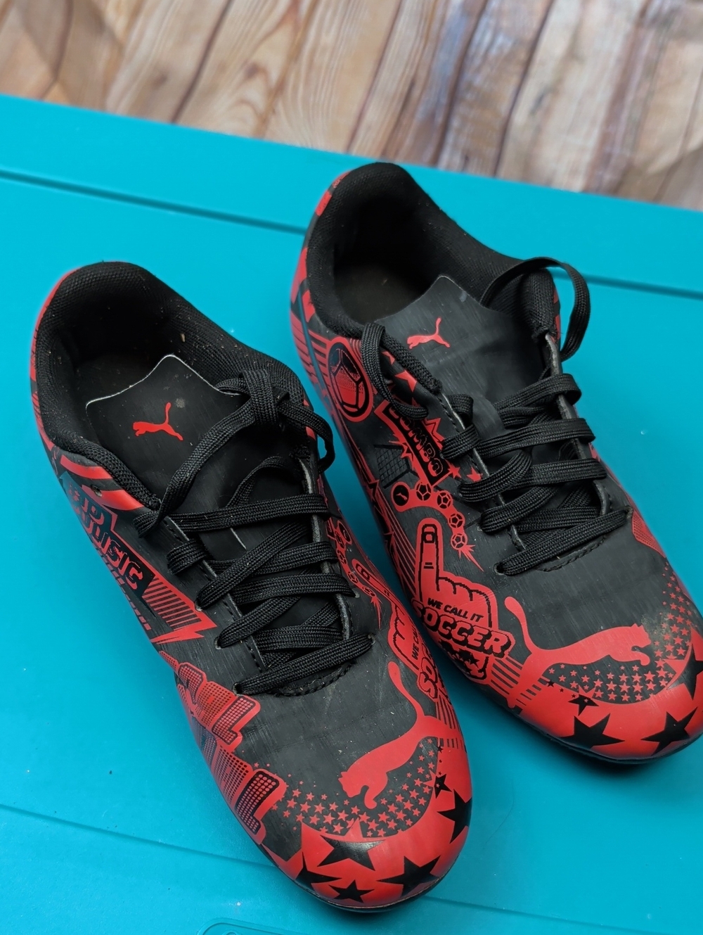 Puma Boy's Black & Red Graphic Soccer Cleats Size 3